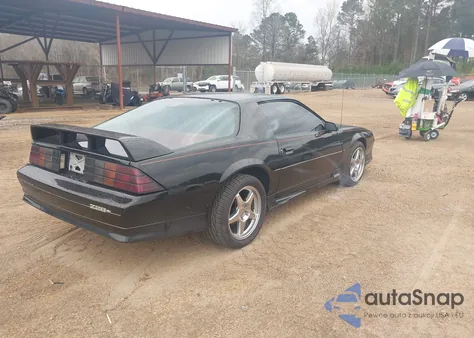 1991 Chevrolet Camaro Z28 z USA, uszkodzony, nr VIN 1G1FP23F7ML173433